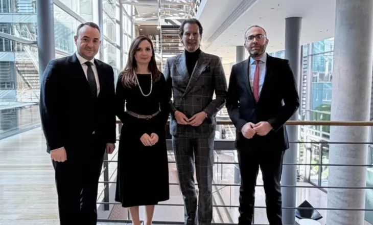 “Gjermania mbështet integrimin e Shqipërisë drejt BE”/ Opozita takon deputetin e Bundestagut: Kërkohen reforma dhe standarde demokratike