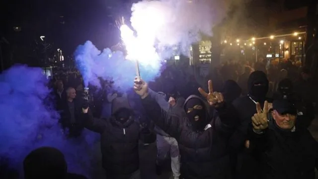 ‘Gjykata lë të lirë 15 protestuesit’, Gjoni: Arrestime të paligjshme, nuk rezulton asnjë provë