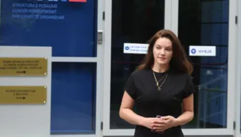 Gjyqi për dosjen “Veliaj”/ Mungon Ajola Xoxa, avokati Haxhia: E pamundur të jetë në seancë, ia ka ndaluar mjeku sepse është shtatzënë