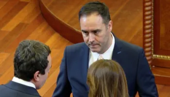 Glauk Konjufca, ura e kompromisit që Albin kurti e djeg sa herë që nuk ka zgjidhje