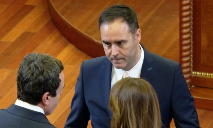 Glauk Konjufca, ura e kompromisit që Albin kurti e djeg sa herë që nuk ka zgjidhje