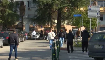 Gratë në Shqipëri jetojnë 4 vite më shumë se burrat! Jetëgjatësia më e lartë, në jug të vendit