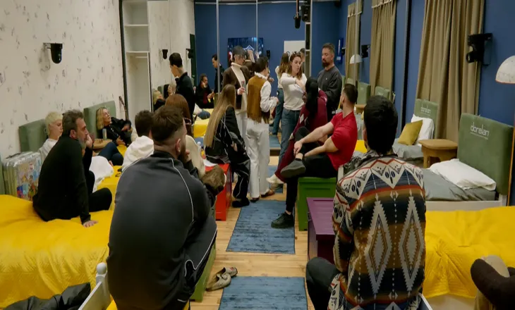 “Groshë pa limit”, nis ndarja e buxhetit, Moza me laps dhe letër nuk ndal batutat