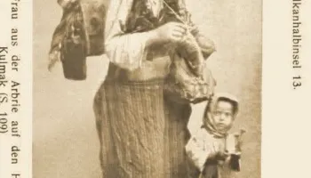 Gruaja e Tomorit 1906: Një fëmijë në kurriz, një për dore dhe një popull mbi supe