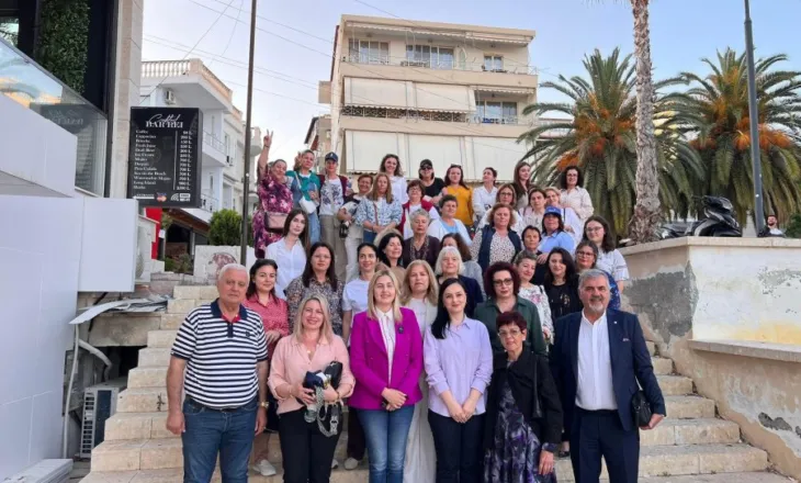 ‘Gruaja, forca e ndryshimit’/ Zhupa: Gëzuar me zonjat e PD Sarandë!