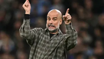 Guardiola “çmend” rrjetin; këmisha e tij me kuadrate ndaj Real Madridit bëhet “virale”