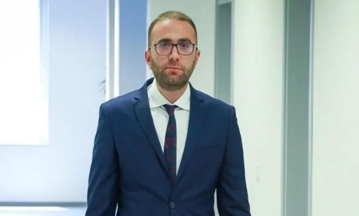 Guilfoyle përqafohet në mbrëmje me Ramën/ Gaz Bardhi zbulon arsyet: I kërkoi llogari…