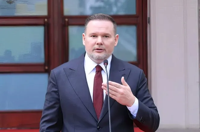 Hakerët iranianë sulmuan Postën Shqiptare, ministri Demo ngre supet: Nuk di nëse të dhënat janë vjedhur