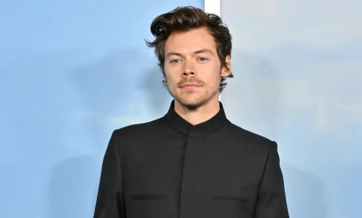 Harry Styles dhuron 100 bileta për ish-shokët e shkollës së tij!