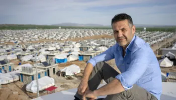 Hosseini: Do të vijë një ditë… kur ajo nuk do ta vajtojë më humbjen e tij