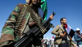 Huthët hyjnë në luftë, renditen krah Iranit! Sulm me raketa ndaj Izraelit