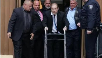 I dënuar për krime seksuale, ish-manjati amerikan: Më kanë rrahur, s’dua të rri më këtu