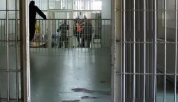 I dënuari me burg të përjetshëm për vrasje ndërron jetë në spitalin e Korçës