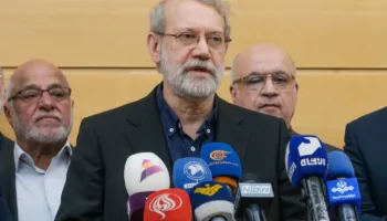 I njohur për shtypjen e protestave popullore, kush është Ali Larijani, shefi i sigurisë së Iranit që Izraeli pretendon se e ka vrarë