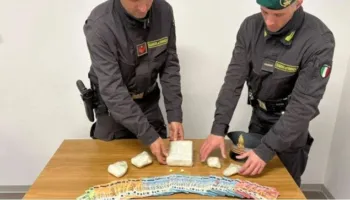 I përfshirë në trafikun e drogës, Guardia di Finanza kap shqiptarin me rreth 1 kg kokainë