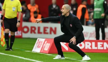 I përfundon kontrata në korrik, Sylvinho thyen heshtjen