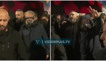 I vendosën flakën kryeministrisë, Berisha largohet me kundragaz (FOTO)