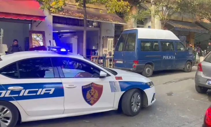 I vihet tritoli një atuomjeti në Tiranë, shpërthen në flakë makina e 36-vjeçarit (EMRI)