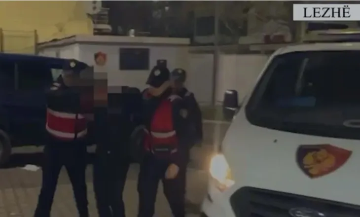 I vuri tritolin automjetit të punonjësit të policisë, arrestohet 32-vjeçari