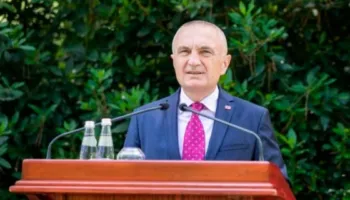 Ilir Meta hap “Kutinë e Pandorës”, paralajmëron publikimin e një materiali përvëlues që pritet të ekspozojë me emër…