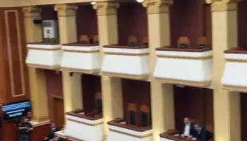 Imuniteti Ballukut/ Diplomatët ndërkombëtarë bojkotojnë seancën…