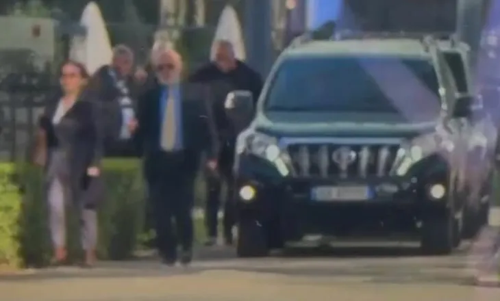 Imuniteti i Ballukut dhe protesta e opozitës, Kryeministri Rama mbërrin në Kuvend (VIDEO)