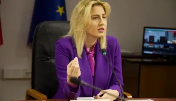 Ina Zhupa: Turp! Muzeu arkeologjik s’mund të jetë një kat parkimi nëntokësor