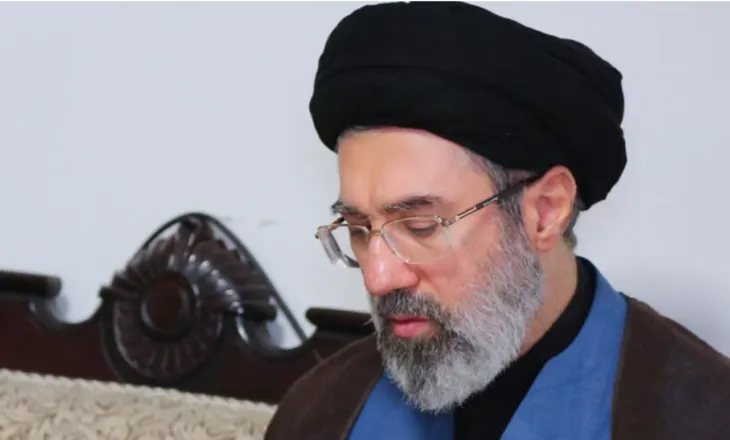 Irani emëron djalin e Khameneit si udhëheqës të ri suprem