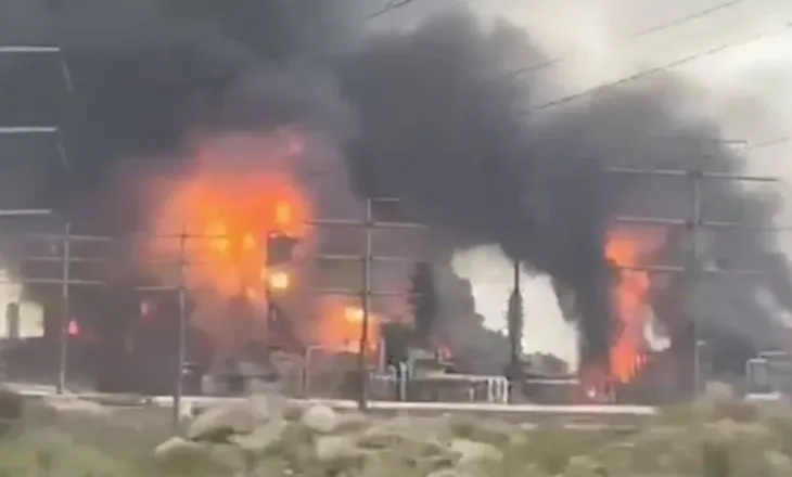 Irani godet Katarin, përfshihet nga flakët uzina më e madhe e gazit në botë, dëme të mëdha materiale