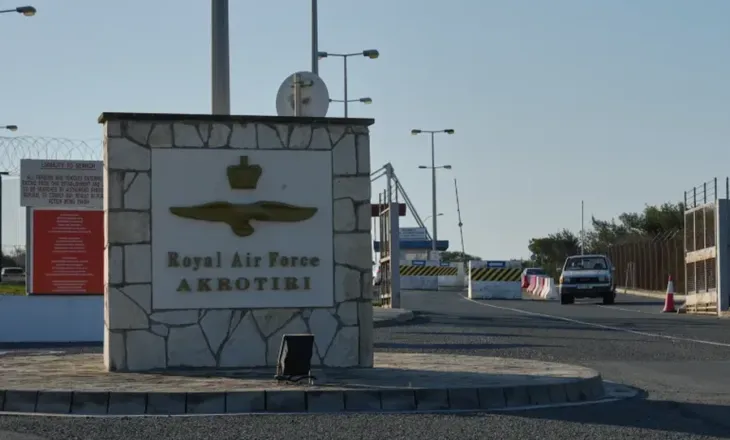 Irani godet në territor britanik, Starmer hap bazat ushtarake për amerikanët