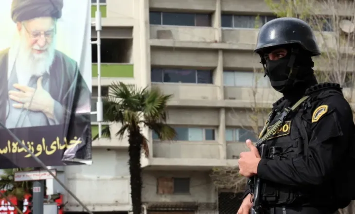 Irani kërcënon të godasë 18 kompani amerikane nga 1 prilli, mes tyre “Microsoft” dhe “Apple”