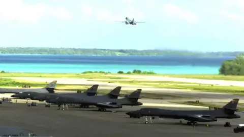 Irani lëshoi sulm të pasuksesshëm ndaj bazës së përbashkët SHBA-MB, dy raketa balistike nuk arritën objektivin