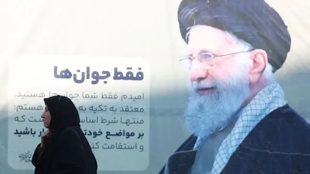 Irani pas Khameneit: Këshilli prej tre anëtarësh merr përkohësisht ‘timonin’ e shtetit