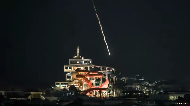 Irani premton hakmarrje pas vrasjes së Khameneit, Evropa gati të përfshihet në konflikt? Tre shtete deklaratë: Do ndërmarrim veprime mbrojtëse