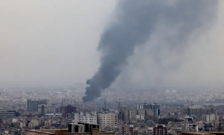 Irani shton presionet: Do shënjestrojmë bankat e lidhura me SHBA dhe Izraelin në Lindjen e Mesme