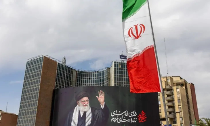 Irani shtyn emërimin e pasardhësit të Khameneit për shkak të shqetësimeve për sigurinë