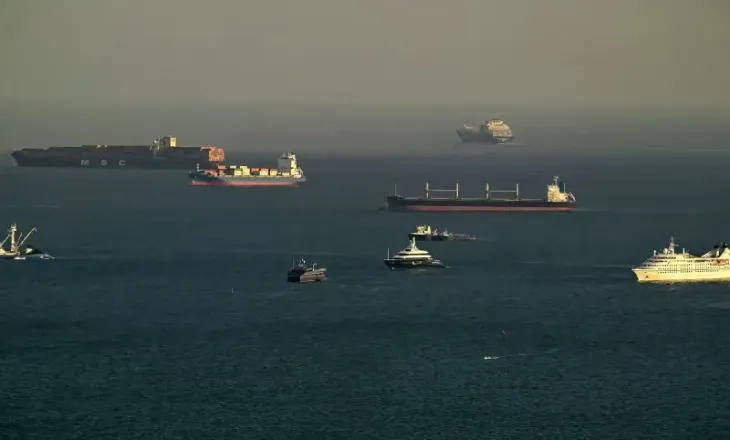 Irani vë “dorën në zemër” në Hormuz