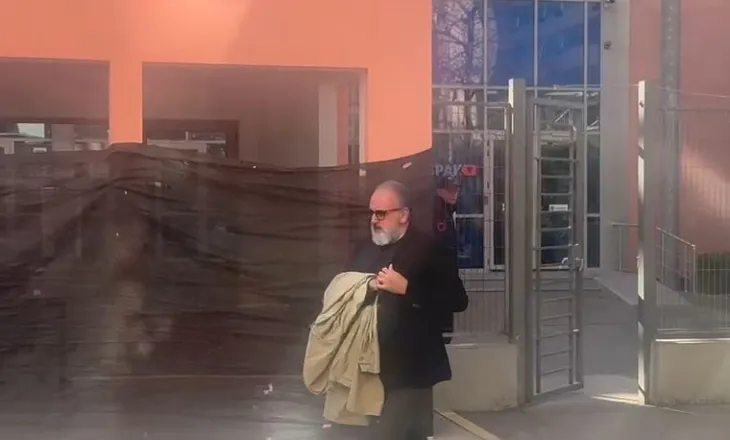 Ish-kryebashkiaku i Vlorës Dritan Leli, paraqitet në SPAK