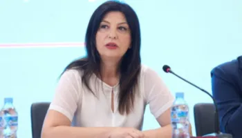 Ish- kryetarja e Kuvendit voton kundër shkarkimit të ministres socialiste, Topalli tregon çfarë ka ndodhur…