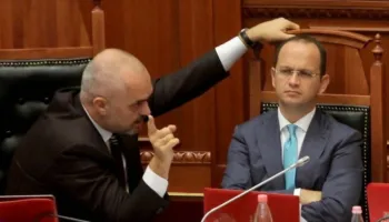 Ish-ministri socialist godet Ramën: S’ka më vijë ndarëse mes shtetit dhe pushtetit