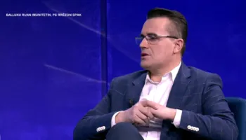 Ish-ministrja Spiropali mungoi në votimin për Ballukun, Rakipllari: Doli hapur që s’ishte dakord me PS