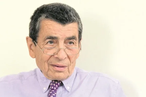 Ish-prokurori i Hagës, Geoffrey Nice: Propozimi për 45 vjet burg për secilin nga katër të akuzuarit e UÇK-së është i pazakontë