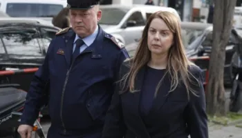 Ish-zv.drejtoresha e AKSHI-t kërkon zëvendësimin e masës së arrestit, pjesë e dosjes së Ergys Agasit