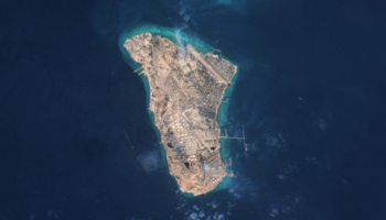 Ishulli Kharg, ‘zemra’ e naftës iraniane dhe pika që mund të vendosë fatin e ekonomisë botërore