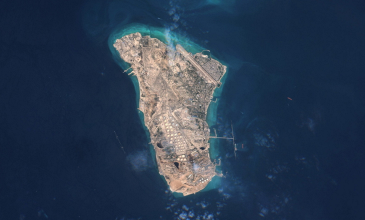 Ishulli Kharg, ‘zemra’ e naftës iraniane dhe pika që mund të vendosë fatin e ekonomisë botërore