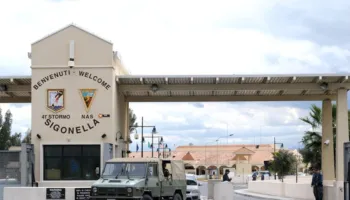 Italia ndalon zbarkimin e avionëve ushtarakë amerikanë në bazën ajrore Signorella