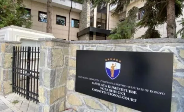 Iu drejtua Kushtetueses për emërimin e anëtarëve në KQZ, kritikohet Presidentja Osmani