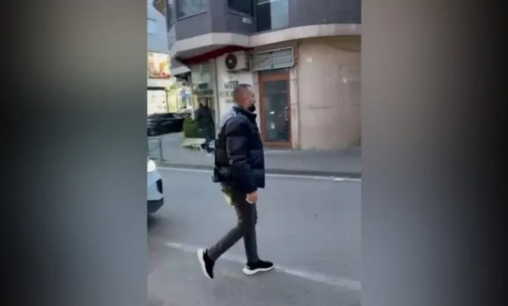 Iu gjet drogë në banesën e tij, vetëdorëzohet në polici Bilal Hasa: S’më përket mua, s’kam lidhje me…(VIDEO)