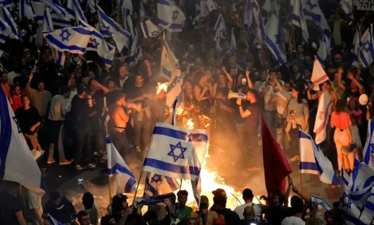 Izraeli dërgon trupa shtesë në veri/ Përgatitje për sulm të mundshëm në Liban