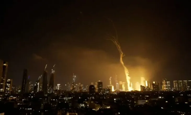 Izraeli gati për luftë të zgjatur, Irani sfidon Trump: Do minojmë të gjithë Hormuzin